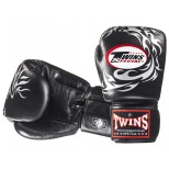 Боксерские перчатки Twins Special с рисунком (FBGV-33 black/silver)